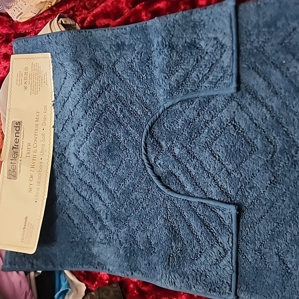 NWT BetterTrends Bath Mats